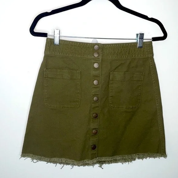 Madewell Raw-Hem A-Line Mini Skirt in Kale - Picture 2 of 6